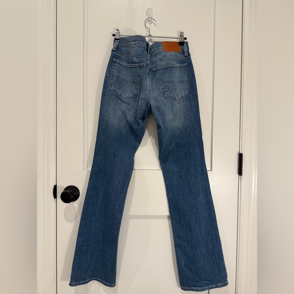 Lucky Brand Women’s Medium Blue Wash Boot Cut Jeans Size 27 4R - Picture 2 of 4
